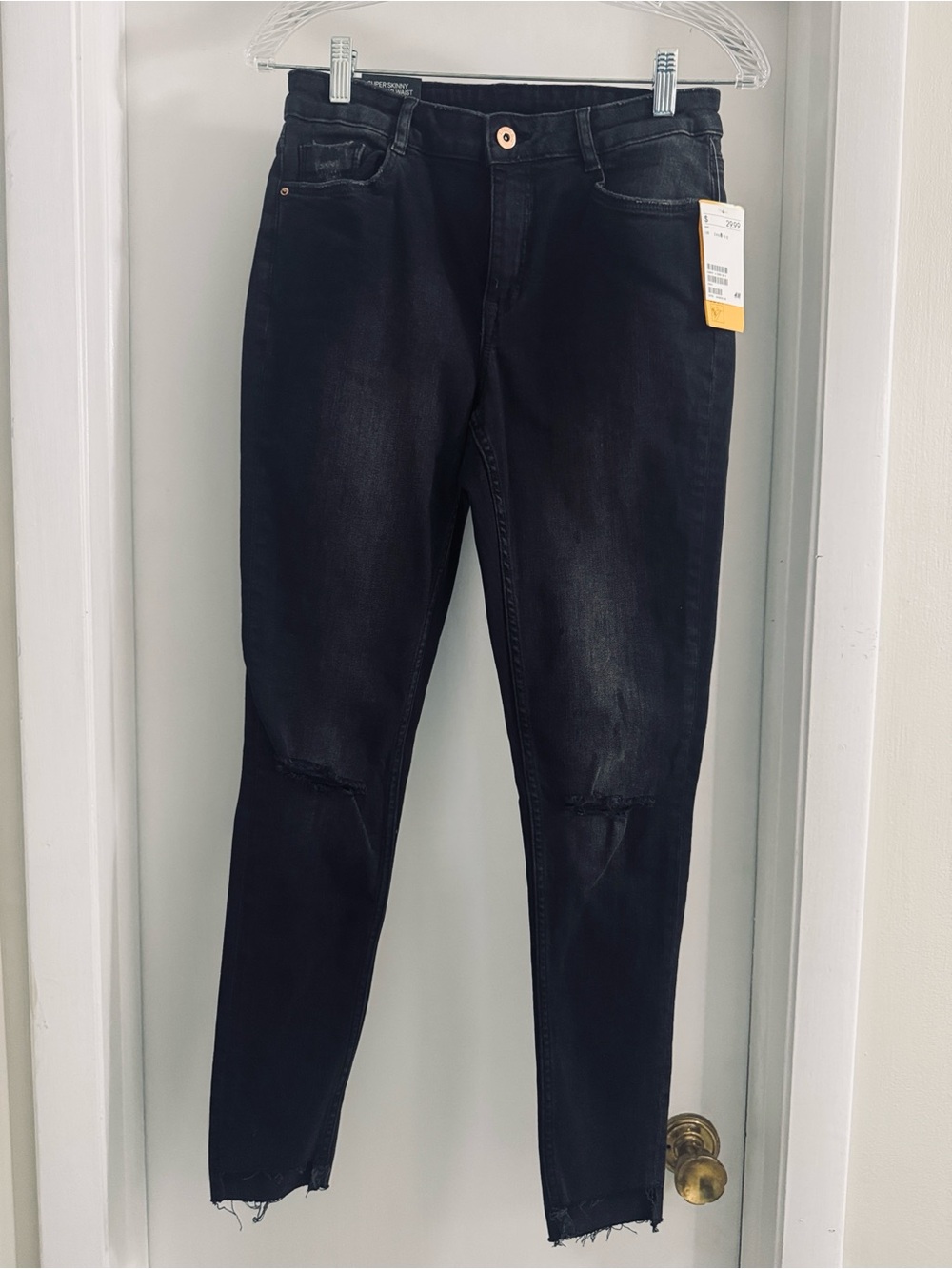 Divided Black Skinny Distressed Jeans
